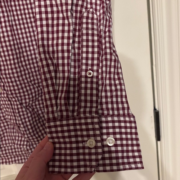 IZOD checkered button down - Picture 4 of 6